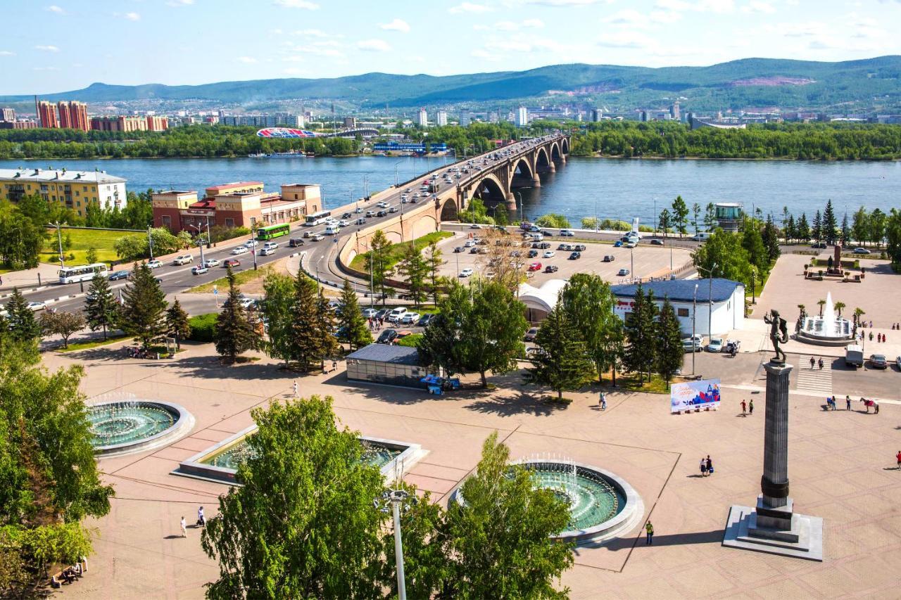 Hotel Krasnoyarsk Bagian luar foto